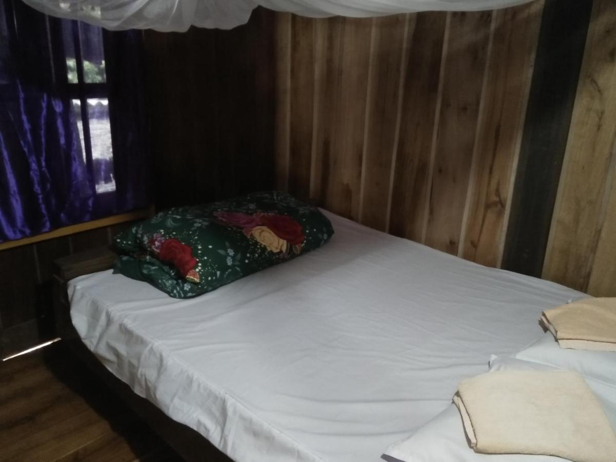 Tran Xuan Homestay Ba Be Village Oda fotoğraf