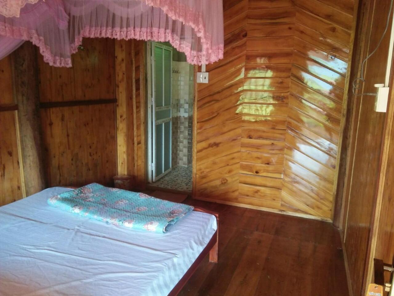 Tran Xuan Homestay Ba Be Village Oda fotoğraf